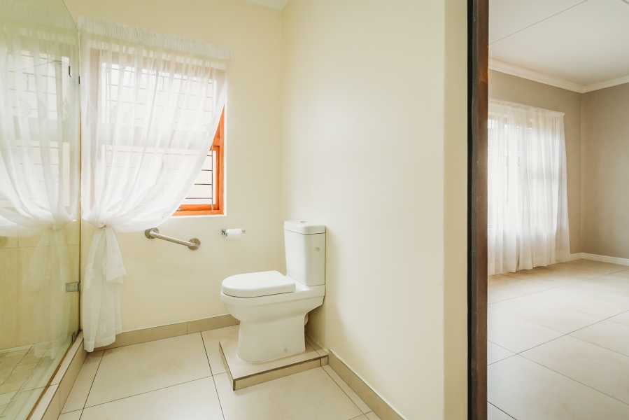 2 Bedroom Property for Sale in Bodorp Western Cape